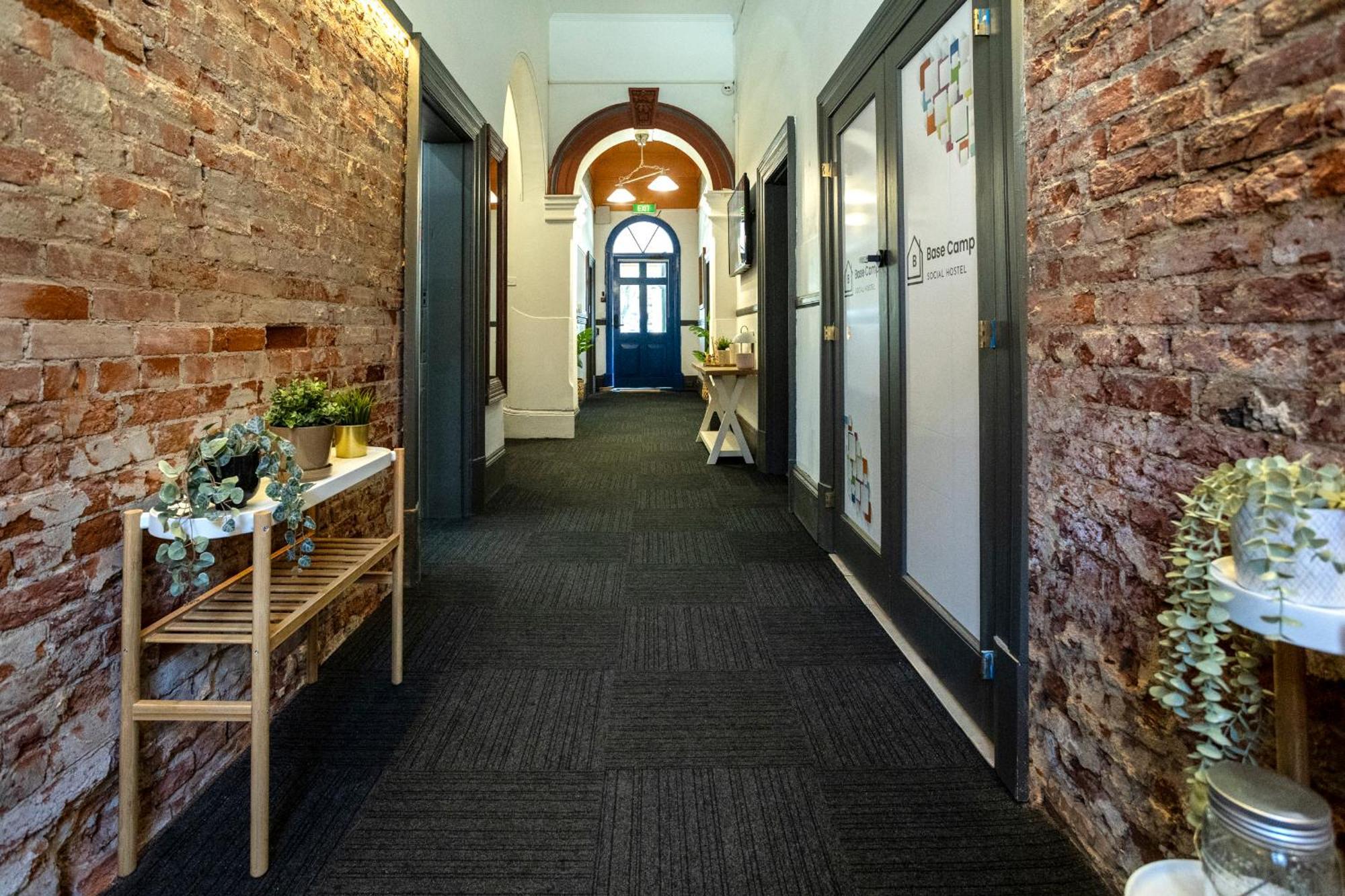 Base Camp Hostel 阿德莱德 外观 照片