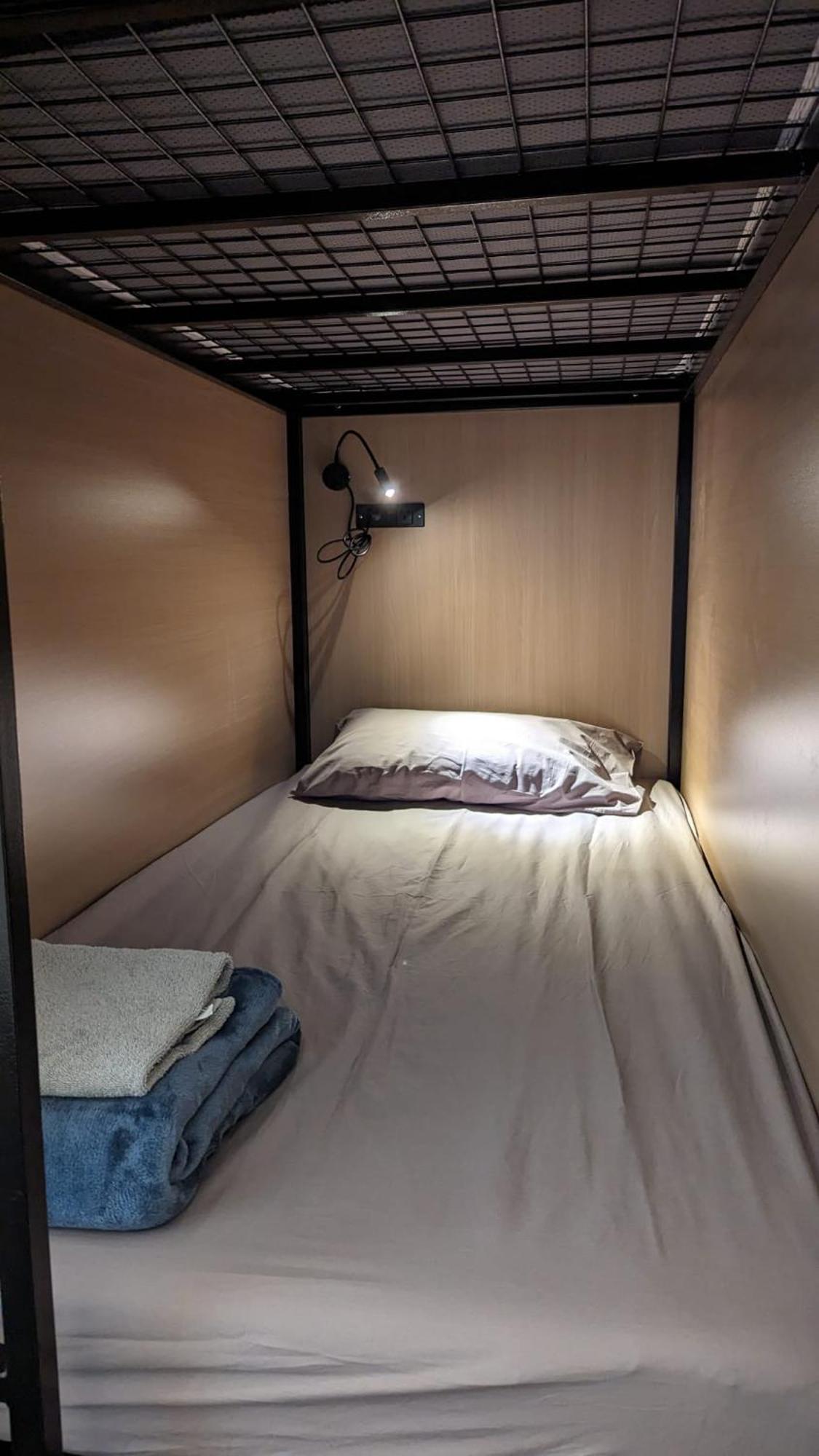 Base Camp Hostel 阿德莱德 外观 照片